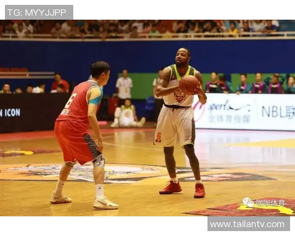 重庆篮球队的耐力之道：探索球队训练与比赛中的坚持与韧性