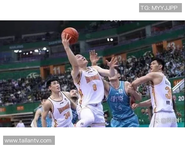 篮球战术：上海篮球队的运营体系